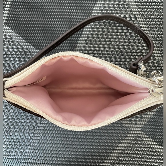 Authentic Coach Tan Cream Fabric Monogram Clutch Wristlet Purse Wallet - Picture 4 of 7